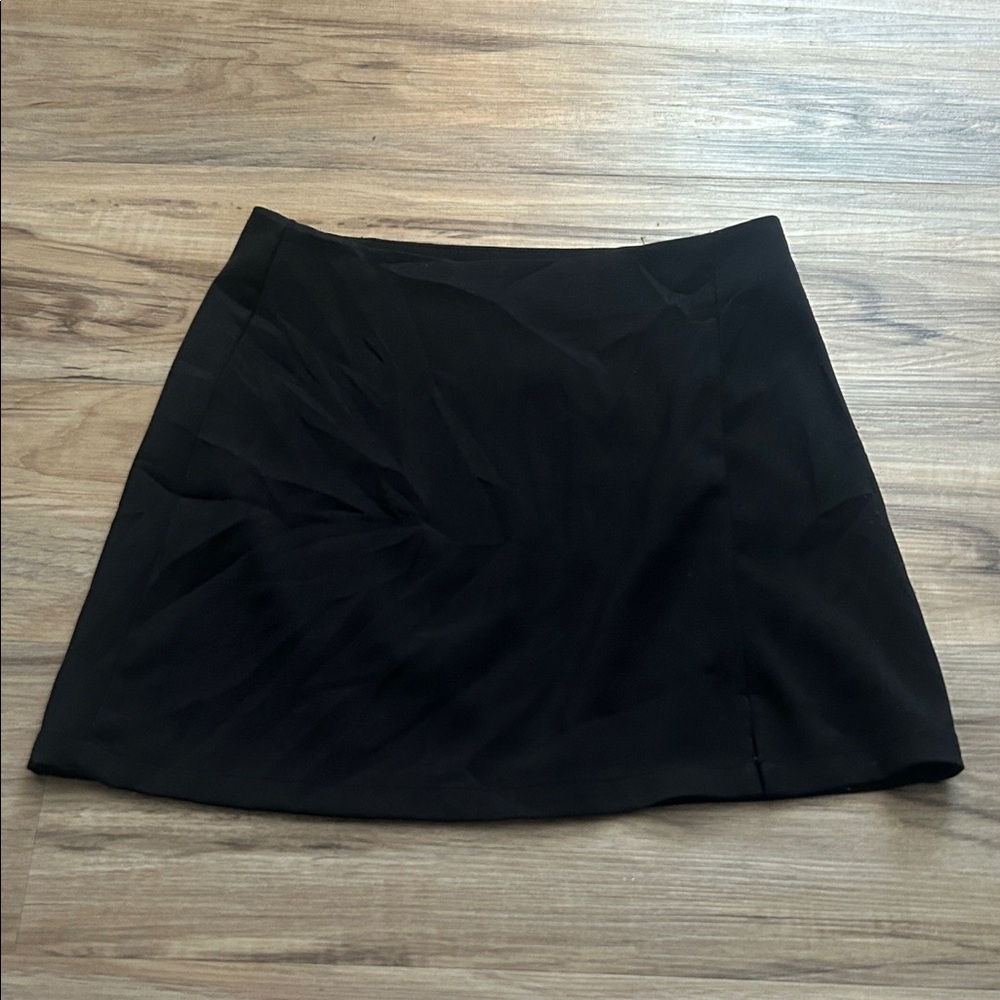 Cider Classic Black Mini Skirt